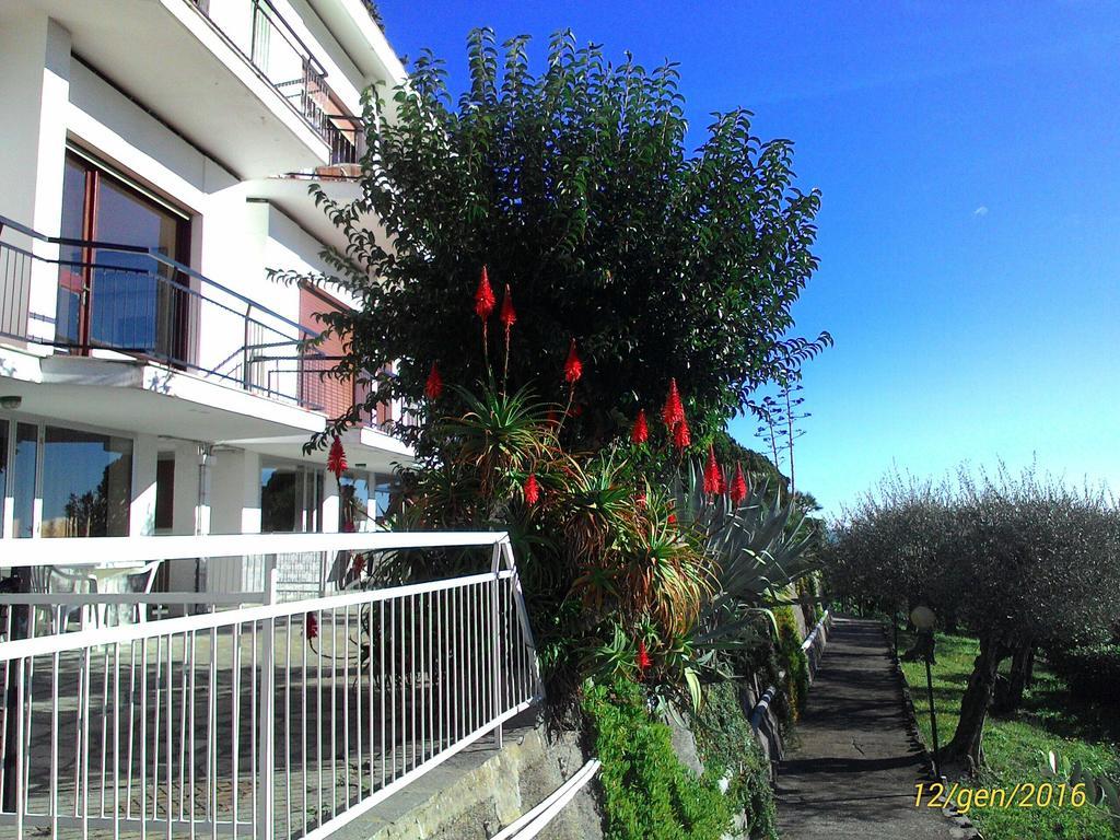 Residence La Carruba Диано-Марина Экстерьер фото